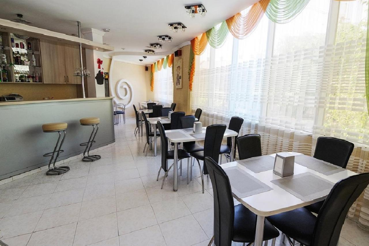 Hotel Зiрка Odessa Ngoại thất bức ảnh
